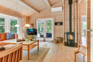 BV409-Blavand-Poul-Helgesensvej-10