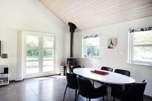 11170-Nykobing-Sj-Ved-Skoven-19