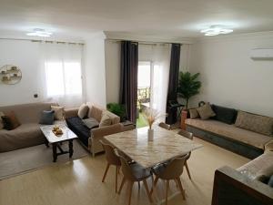 CAN 2025 Appartement MIRABAIE Familial 5 pers - Wifi Parking Free - Stade 30mn - Gare TGV et Plage 10mn