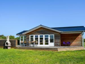 6 person holiday home in Løkken