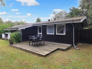 8 person holiday home in Væggerløse-By Traum