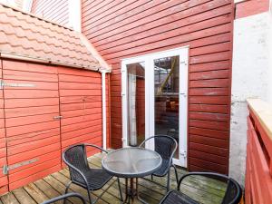 4 person holiday home in Fanø-By Traum