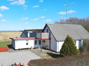 10 person holiday home in Thyholm-By Traum