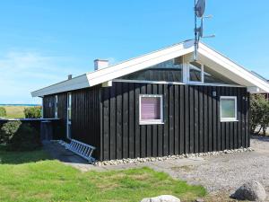 6 person holiday home in Hadsund-By Traum