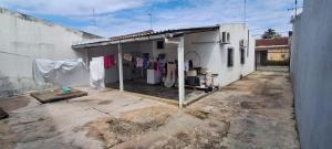 Casa Cop 30 em condomínio