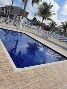 Casa Cop 30 em condomínio