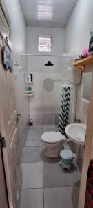 Casa Cop 30 em condomínio