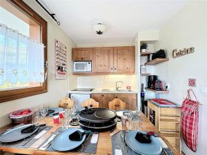 Appartement T3 confortable avec balcon et parking - FR-1-267-316