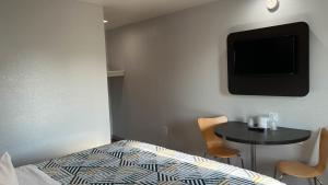 Motel 6 Dallas, TX – St. Augustine HWY 175