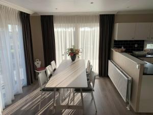 Holiday home on the recreational lake