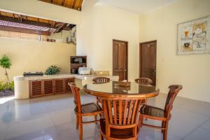 Clasic 3BRoom Villa In Seminyak