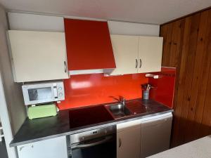 Appartement skis aux pieds, F2+Cabine au 20ème étage - FR-1-814-25