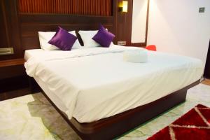 The Grand Rooma Home stay 003