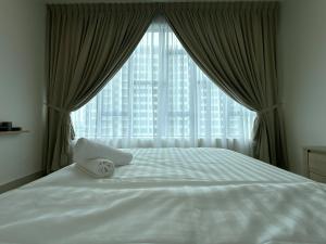 Movie Vibes 2BR4pax Creamy Zen Austin Regency by Our Stay
