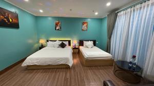 Dream Hotel