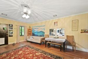 Mountain Cottage on 7 Acres