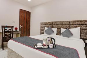 Super Townhouse Roadway Inn