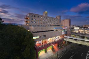 Minamisenri Crystal Hotel