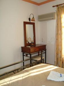 Green Hill Studios & Apartments