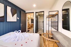 2BR Collins 1643 Pool & Free Parking