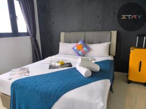 Meridin Sovo 1BR Couple Stylish Netflix BySTAY