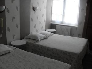 Hotels Hotel Restaurant Bocher : Chambre Triple