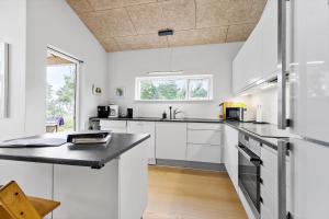 8234-Knebel-Strands-Havvej-2-A