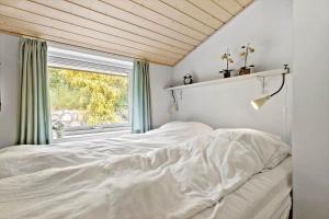 8237-Knebel-Skraenten-3