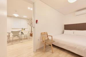 Hyehwamun Myeongdong Stay, 3 min to Naksan Park, 8 min to DDP, 10 min to Gyeongbokgung, Daehak-ro, place for 6p