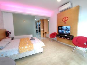 KL studio with Private Jacuzzi