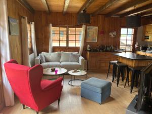 Chalet, vue sur la vallée, Domaine skiable Grand Massif