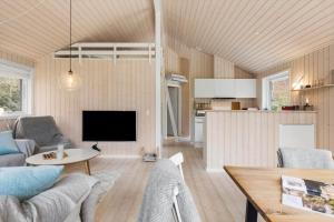 1560-Tikob-Langesovej-15-B