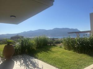 Nusa Retreat - Seaview luxury residences - ideal for groups