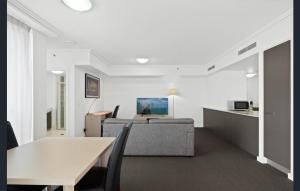 Location! Brisbane City Centre! Whole Apartment!