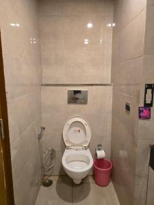 Private Room in Omaxe Hazratganj Lucknow