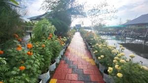 Bell Farms and Resorts