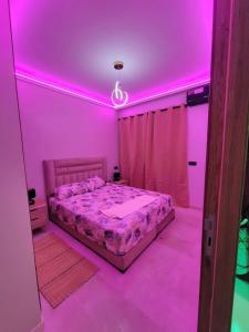 Modern Apartment with Pools & Free Parking