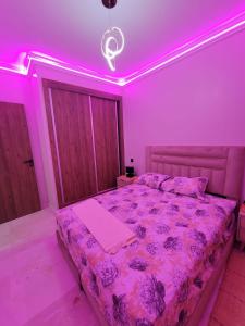 Modern Apartment with Pools & Free Parking