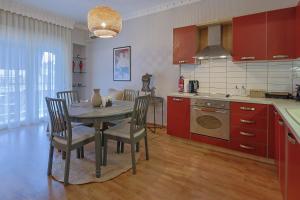 Zeusplace Alice Apartment