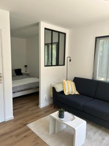 Studio calme avec terrasse proche centre-ville