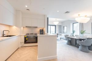 StayShort - Lux 3BR Downtown near Burj Khalifa