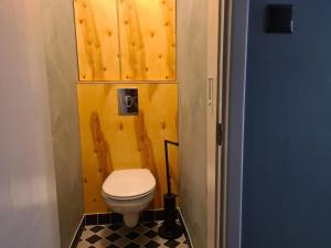 Spacious and quiet 2BR apartment