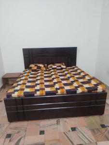 Shri Vrindavan Suites 2 Near ISKCON & Prem Mandir
