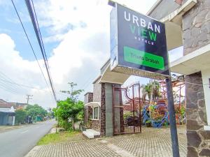 Urbanview Hotel Trisna Srabah