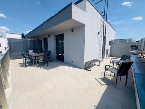 Karzo Property LK 603 Free Garage