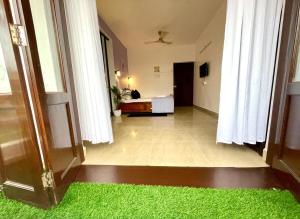 The Seashell Retreat Studio WiFi Colva