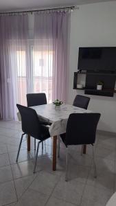 Apartmani Azik