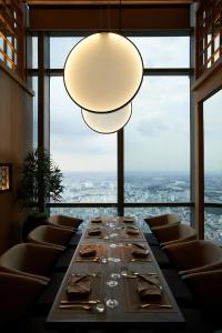 Landmark SkyView Premium Suite