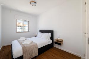 Carcavelos Blue Sea II