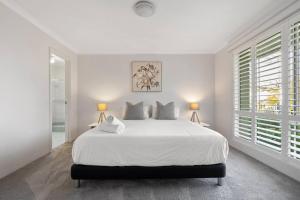 Cape Cottage - Beachside Retreat with Outdoor Bath